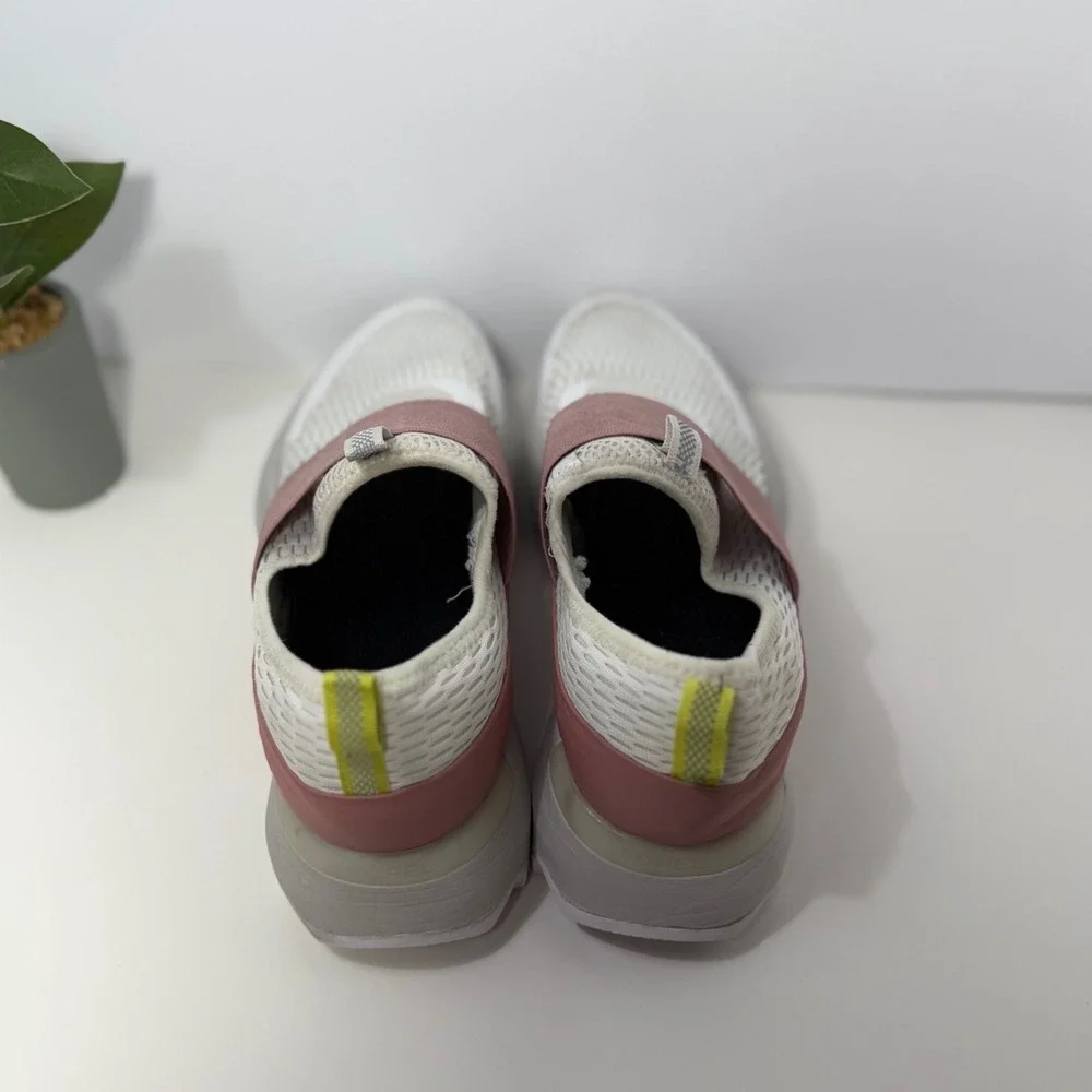 Sorel Womens Kinetic Impact Slip On Sneakers Walking Shoes‎ White 8.5